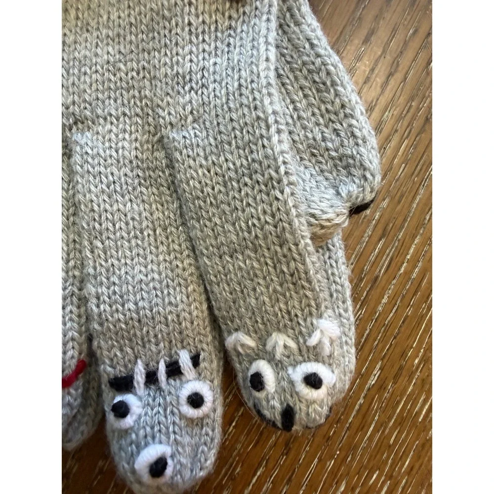 Kids Halloween costume Monster Gray Finger Knit Gloves OSFM NWT